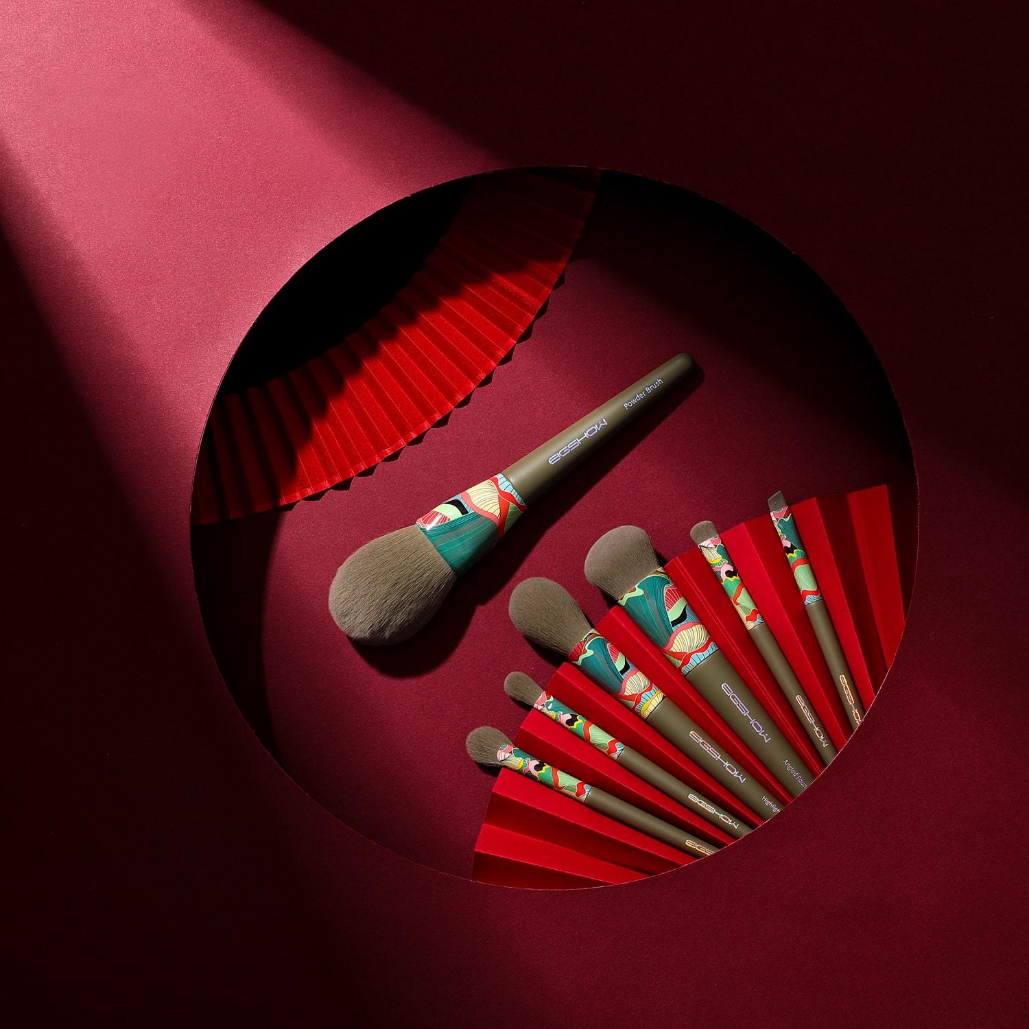 ESSENTIAL SERIES - 7 PCS GREENER BRUSH KIT WITH ECO CYLINDER - GIFT BOX WRAP